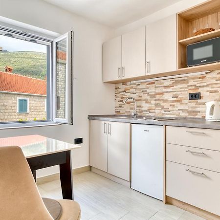 Symphony Apartments Street View Petrovac na moru Exterior foto