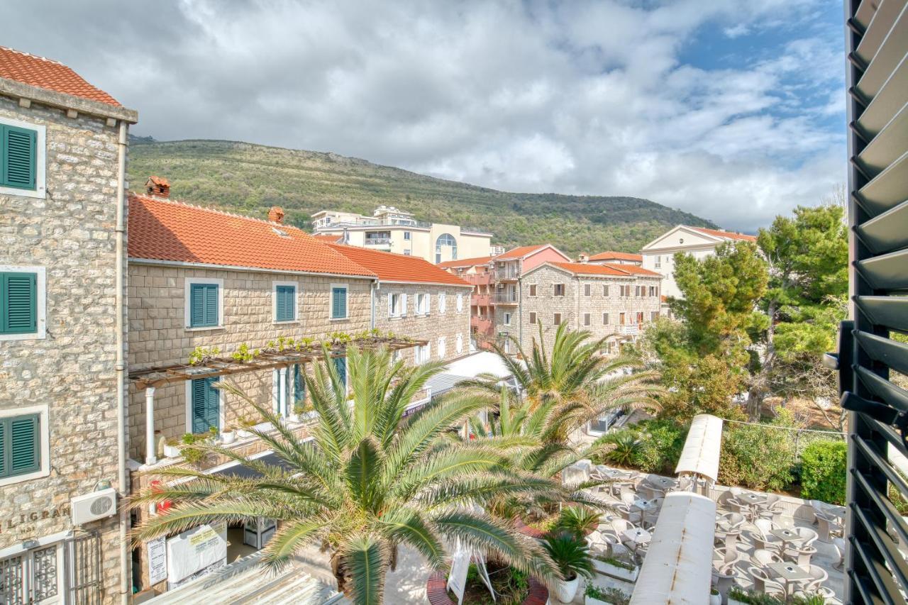 Symphony Apartments Street View Petrovac na moru Exterior foto